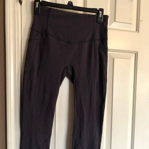 Lululemon ALL THE RIGHT PLACES CROP II 23’